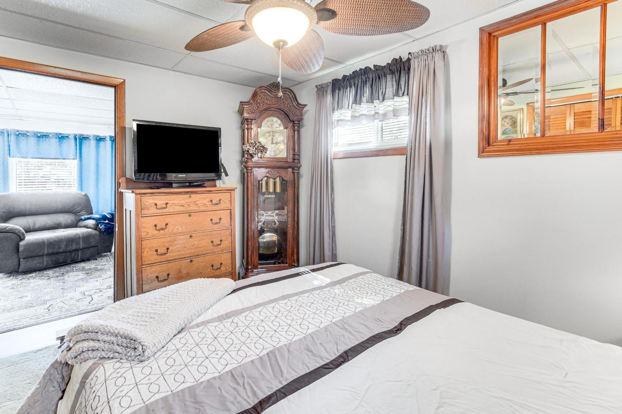 Waterfront Wolcott Vacation Rental With Deck And Views Exterior photo